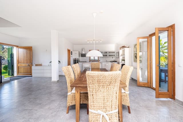5 sovrum Villa till salu i Santa Margalida - 1 200 000 € (Ref: 9883733)