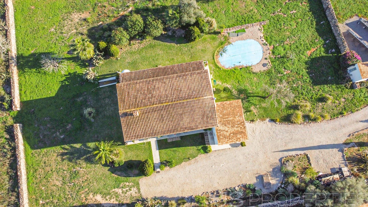 5 bedroom Villa for sale in Santa Margalida - € 1,200,000 (Ref: 9883733)