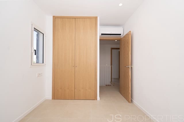3 chambre Villa/Maison Semi-Mitoyenne à vendre à Platja d'Alcúdia, Alcúdia - 680 000 € (Ref: 9889252)