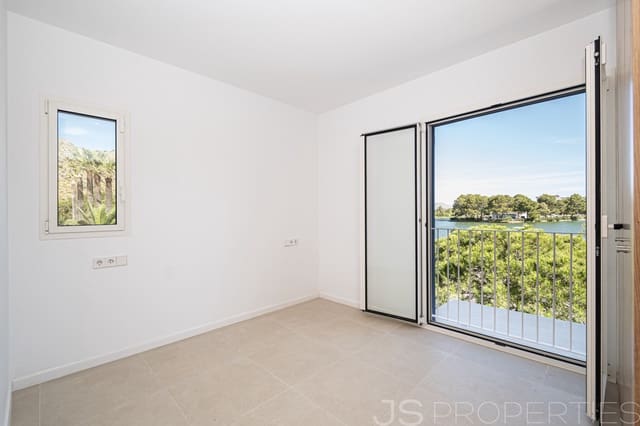3 chambre Villa/Maison Semi-Mitoyenne à vendre à Platja d'Alcúdia, Alcúdia - 680 000 € (Ref: 9889252)