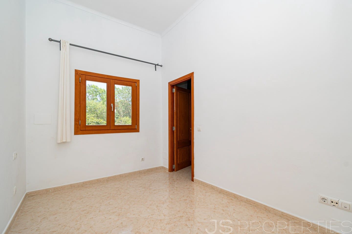 6 bedroom Townhouse for sale in Petra - € 1,300,000 (Ref: 9895345)