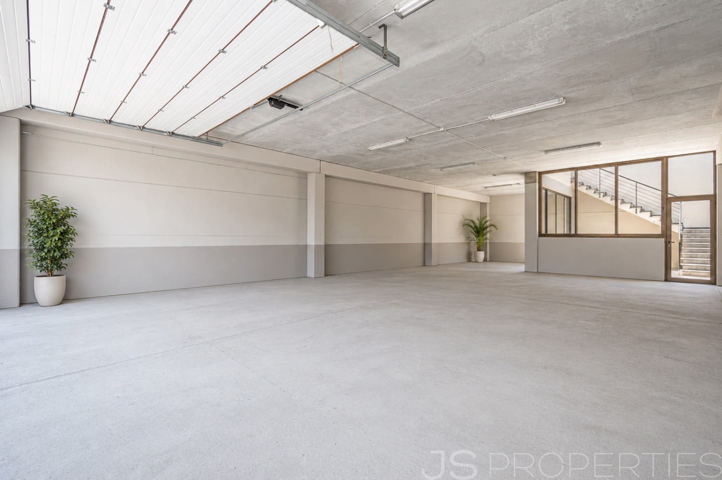 6 bedroom Townhouse for sale in Petra - € 1,300,000 (Ref: 9895345)