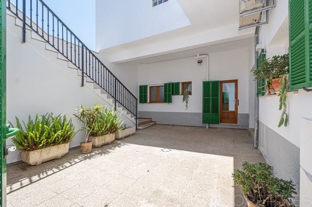 6 bedroom Townhouse for sale in Petra - € 1,300,000 (Ref: 9895345)