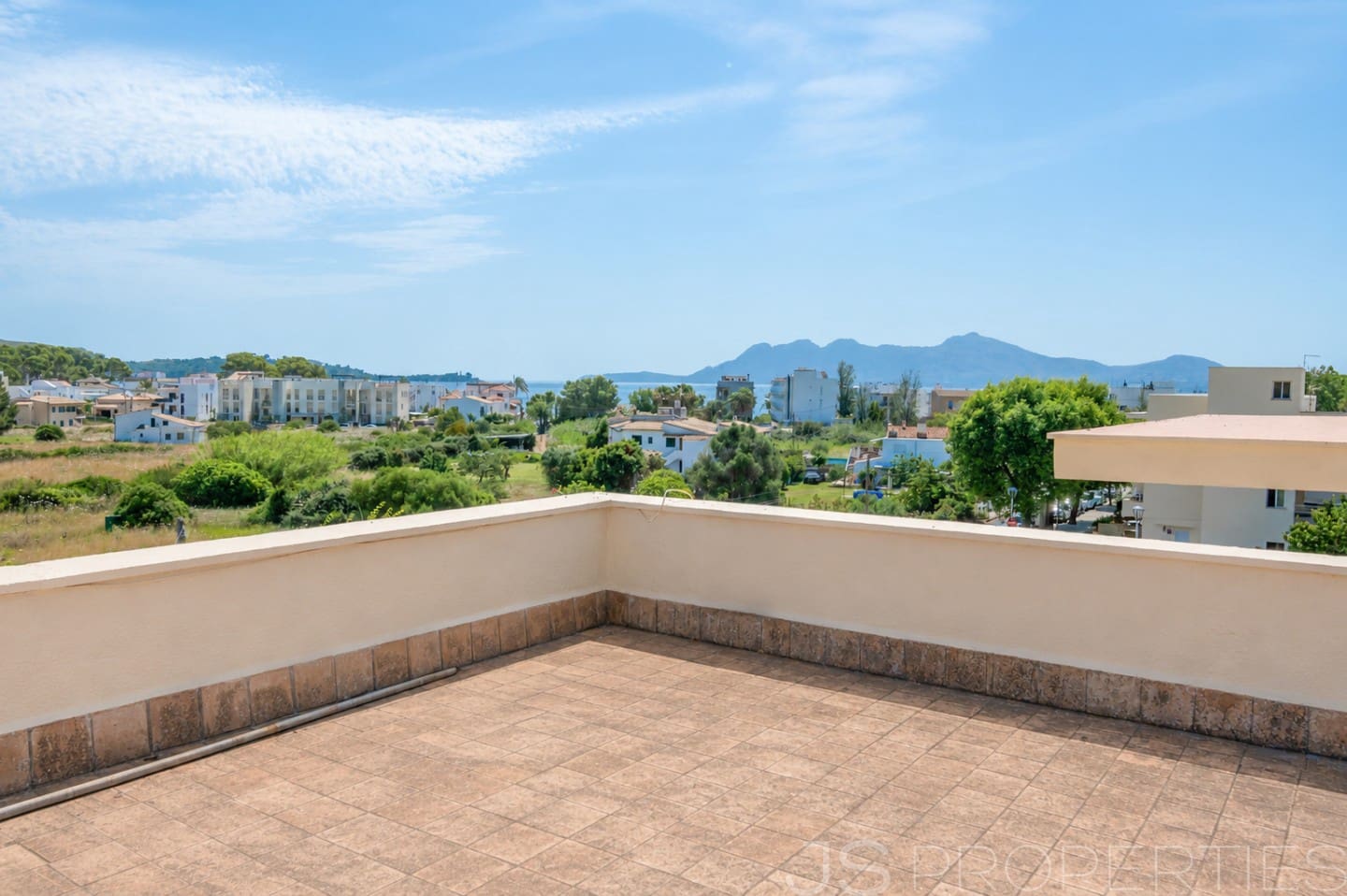 Apartamento de 3 habitaciones en Pollensa / Pollença en venta - 595.000 € (Ref: 9896933)