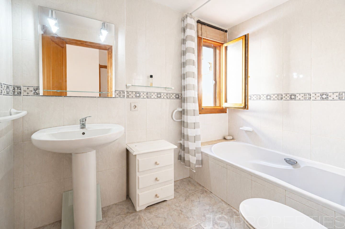 Apartamento de 3 habitaciones en Pollensa / Pollença en venta - 750.000 € (Ref: 9897361)