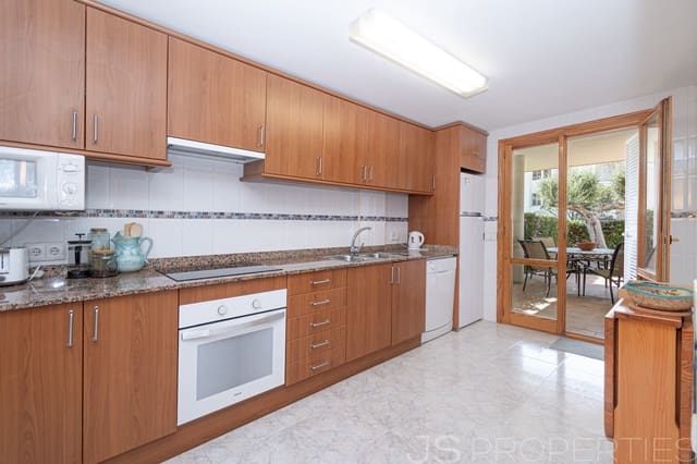 Apartamento de 3 habitaciones en Port de Pollença, Pollensa / Pollença en venta - 750.000 € (Ref: 9897361)