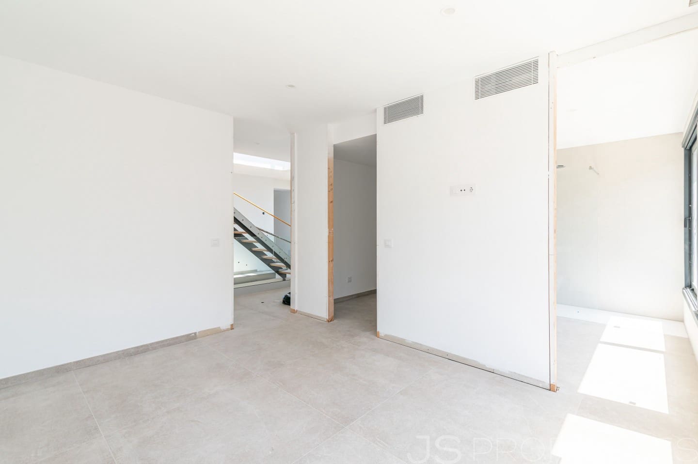 Pareado de 4 habitaciones en Ca'n Picafort en venta - 1.300.000 € (Ref: 9911924)