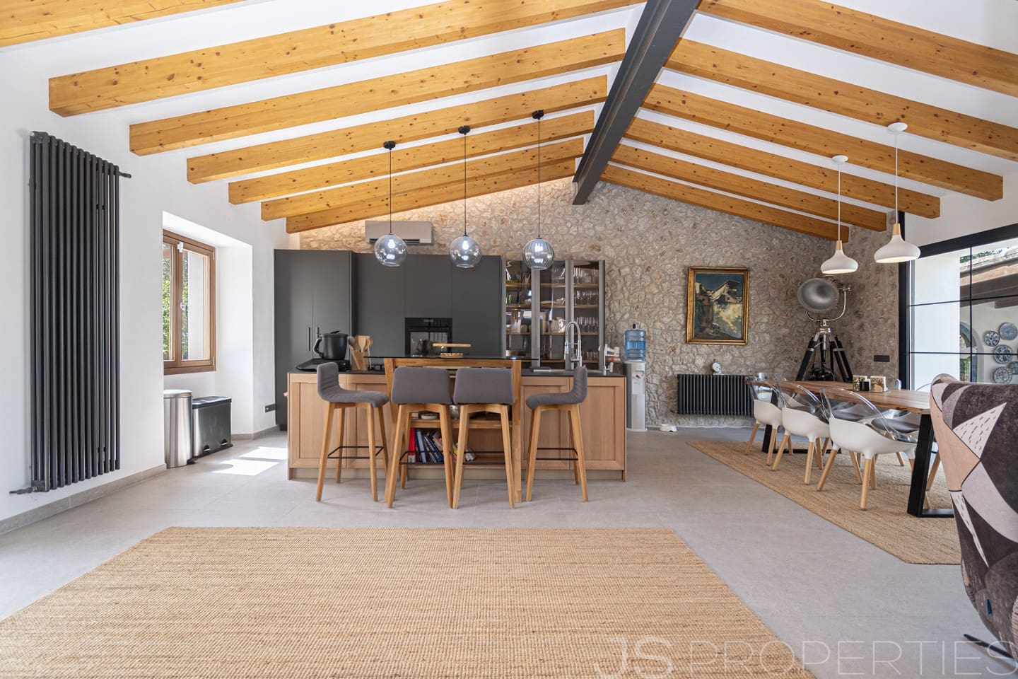 3 bedroom Villa for sale in Pollensa / Pollenca with pool garage - € 1,700,000 (Ref: 9926350)