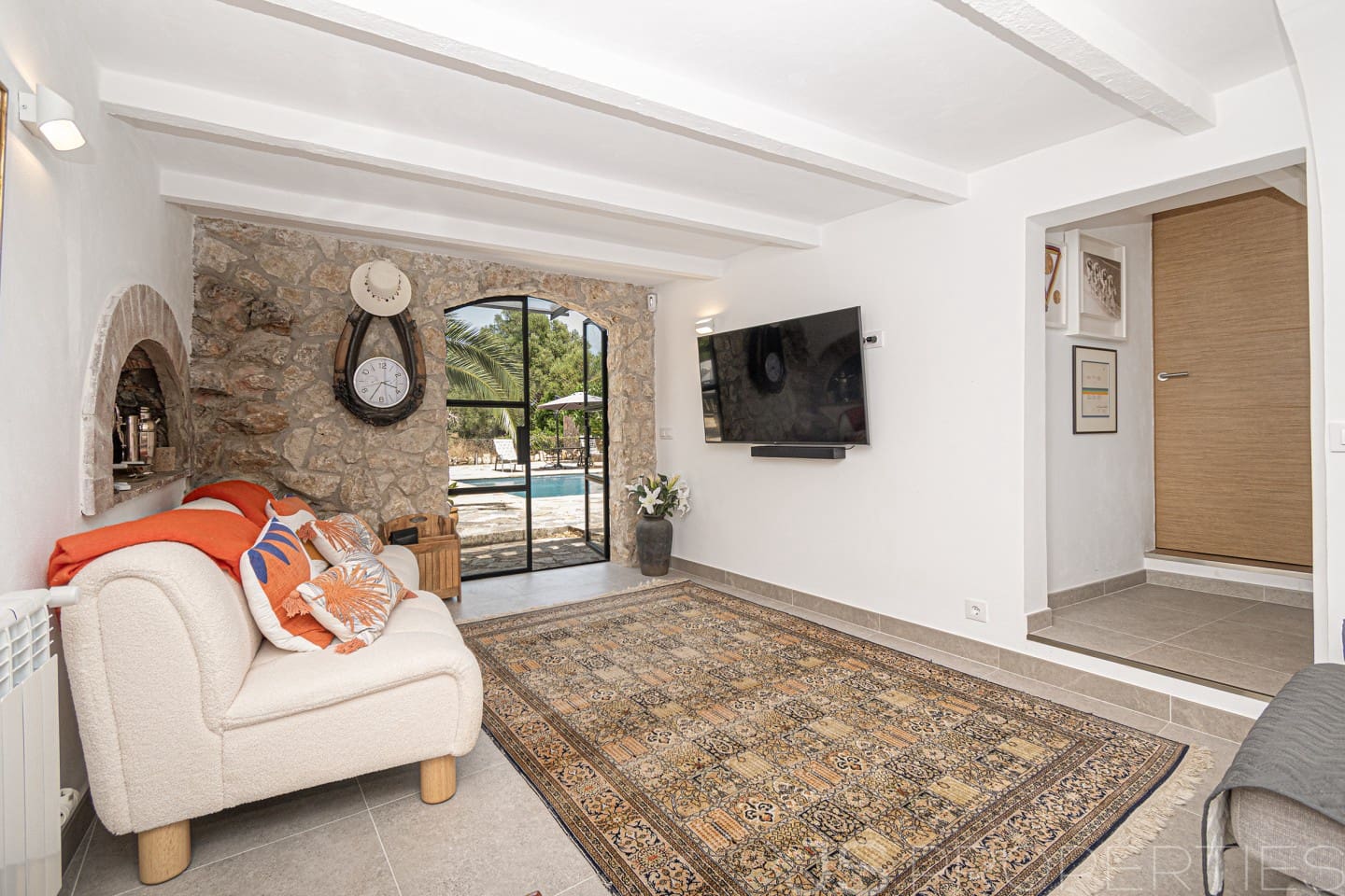 3 bedroom Villa for sale in Pollensa / Pollenca with pool garage - € 1,700,000 (Ref: 9926350)