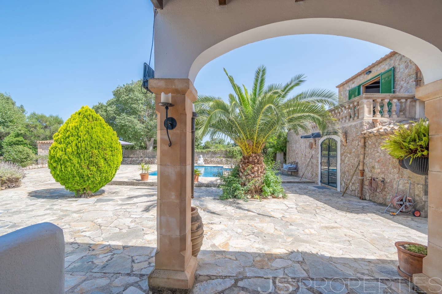 3 bedroom Villa for sale in Pollensa / Pollenca with pool garage - € 1,700,000 (Ref: 9926350)