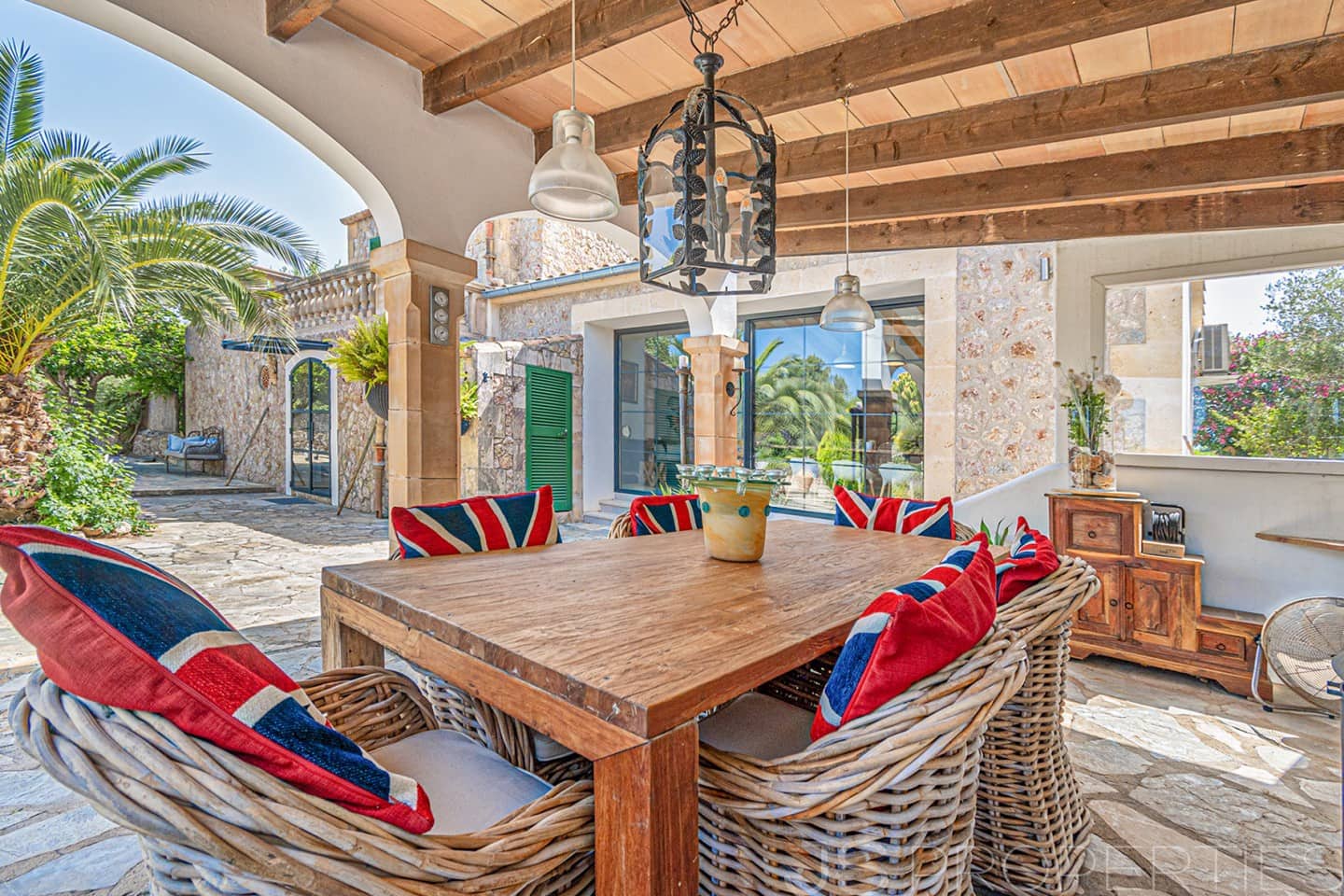 3 bedroom Villa for sale in Pollensa / Pollenca with pool garage - € 1,700,000 (Ref: 9926350)