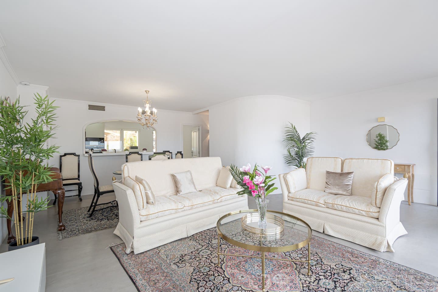 3 bedroom Semi-detached Villa for sale in Genova with pool garage - € 1,500,000 (Ref: 9926352)