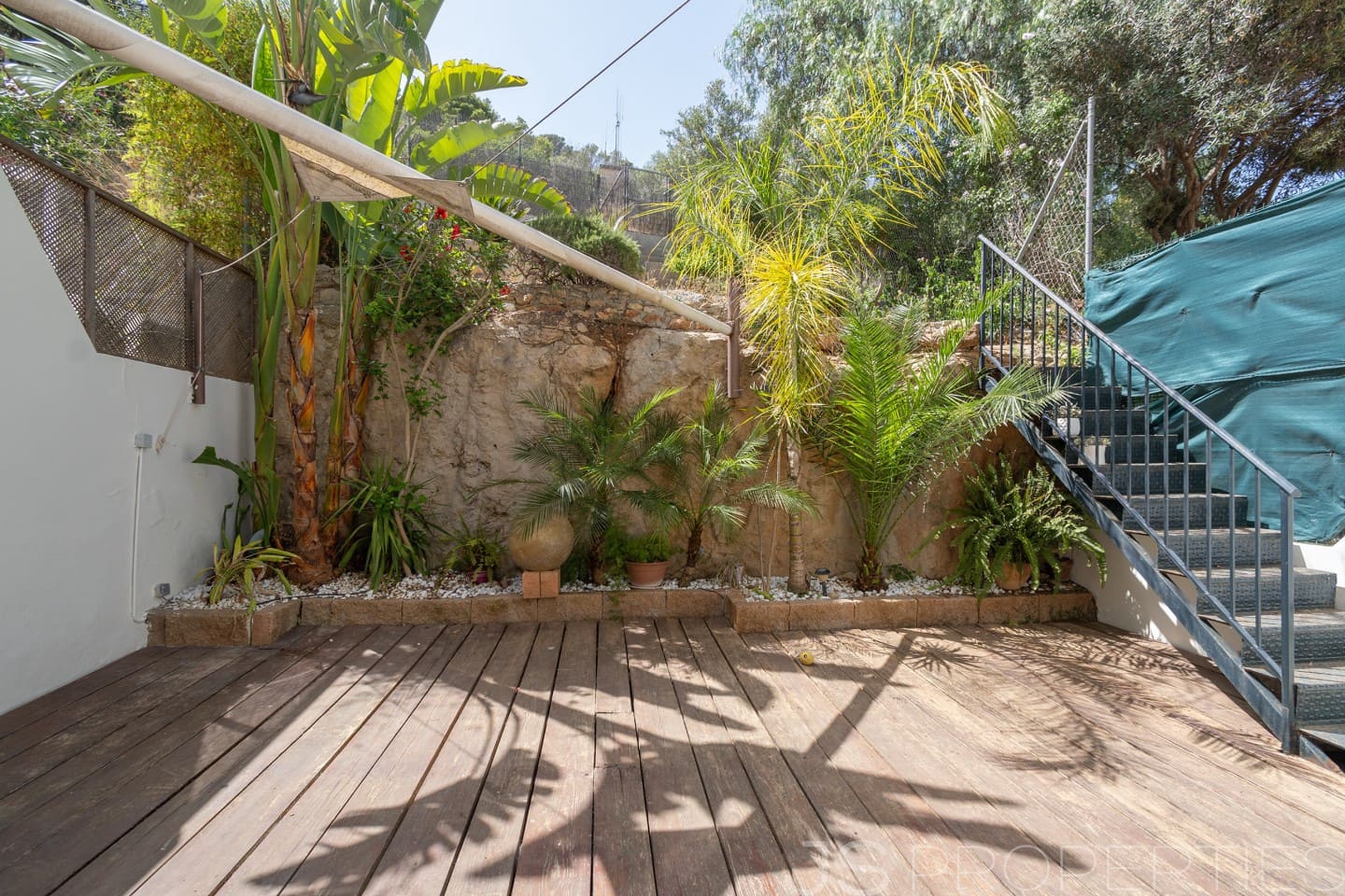 3 bedroom Semi-detached Villa for sale in Genova with pool garage - € 1,500,000 (Ref: 9926352)