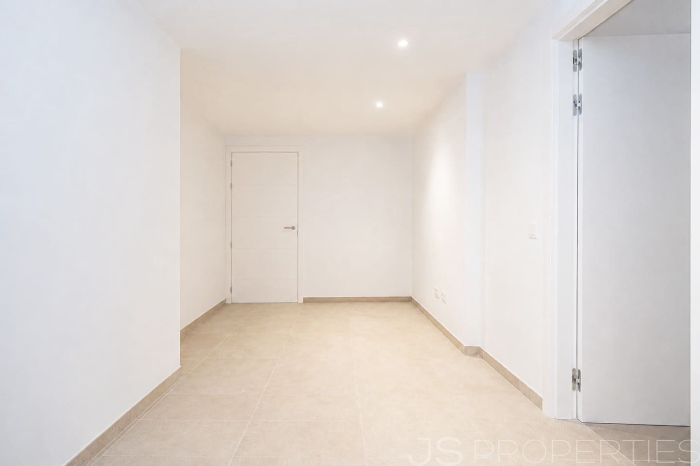 2 bedroom Apartment for sale in Ca'n Picafort with garage - € 325,000 (Ref: 9928029)