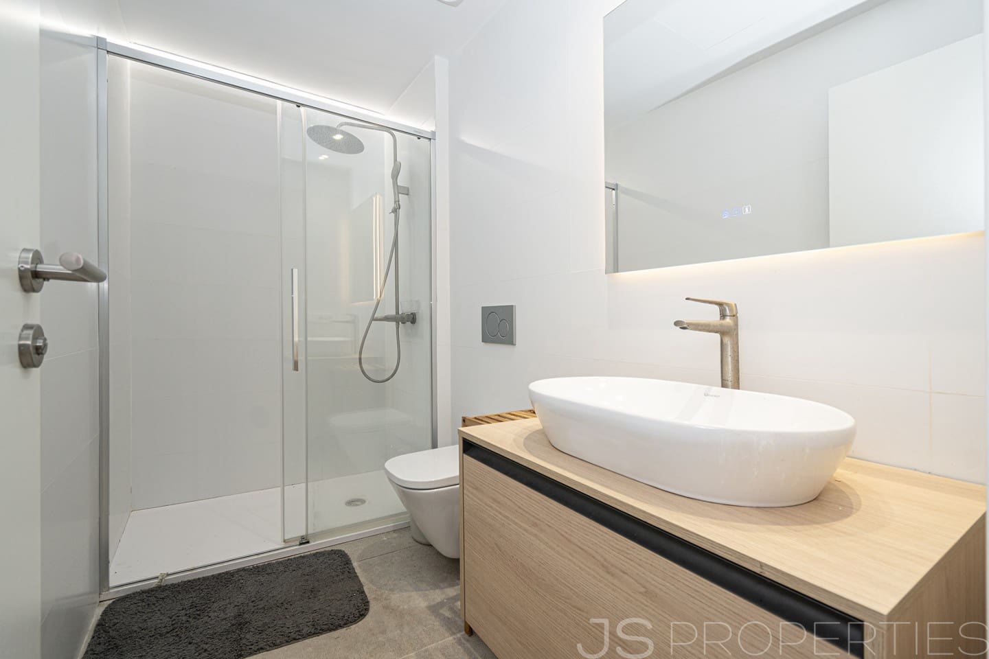 2 bedroom Apartment for sale in Ca'n Picafort with garage - € 325,000 (Ref: 9928029)