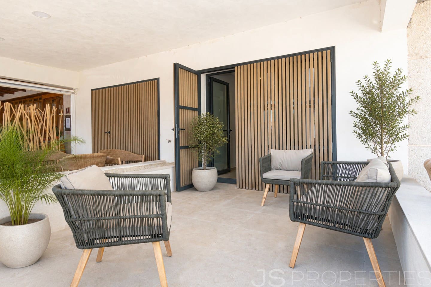 2 bedroom Apartment for sale in Ca'n Picafort with garage - € 325,000 (Ref: 9928029)