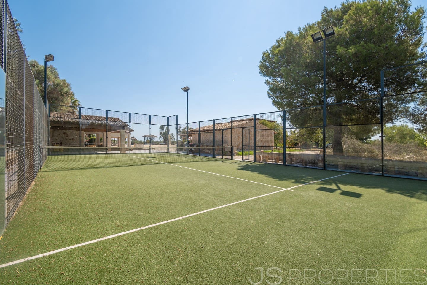 5 slaapkamer Villa te koop in Ca'n Picafort met zwembad garage - € 1.999.000 (Ref: 9952899)