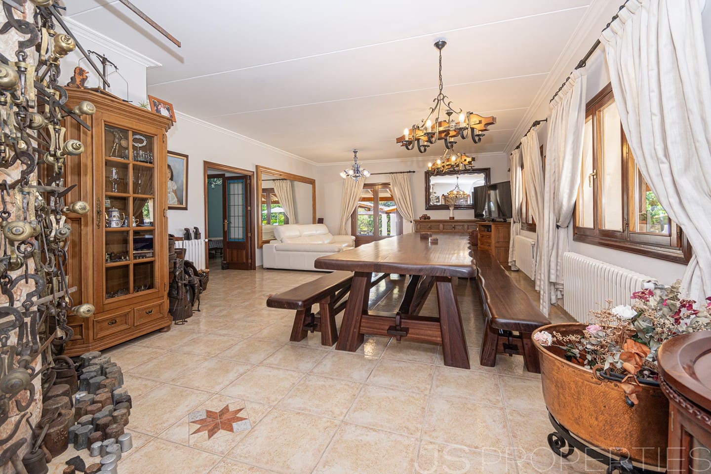5 slaapkamer Villa te koop in Ca'n Picafort met zwembad garage - € 1.999.000 (Ref: 9952899)