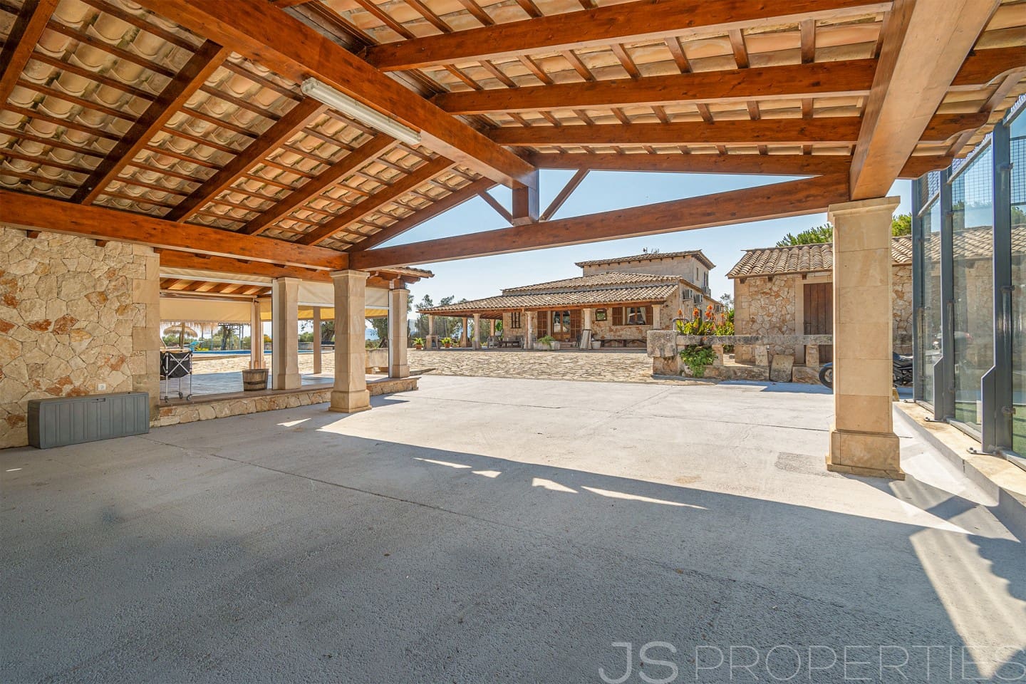 5 slaapkamer Villa te koop in Ca'n Picafort met zwembad garage - € 1.999.000 (Ref: 9952899)