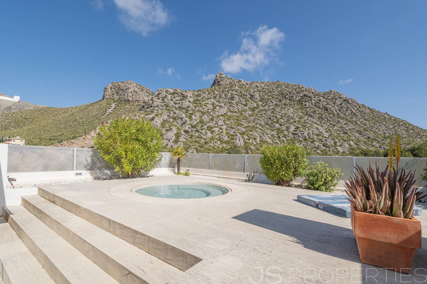 4 soveværelse Lejlighed til salg i Pollensa / Pollenca med swimmingpool garage - € 2.275.000 (Ref: 9956490)