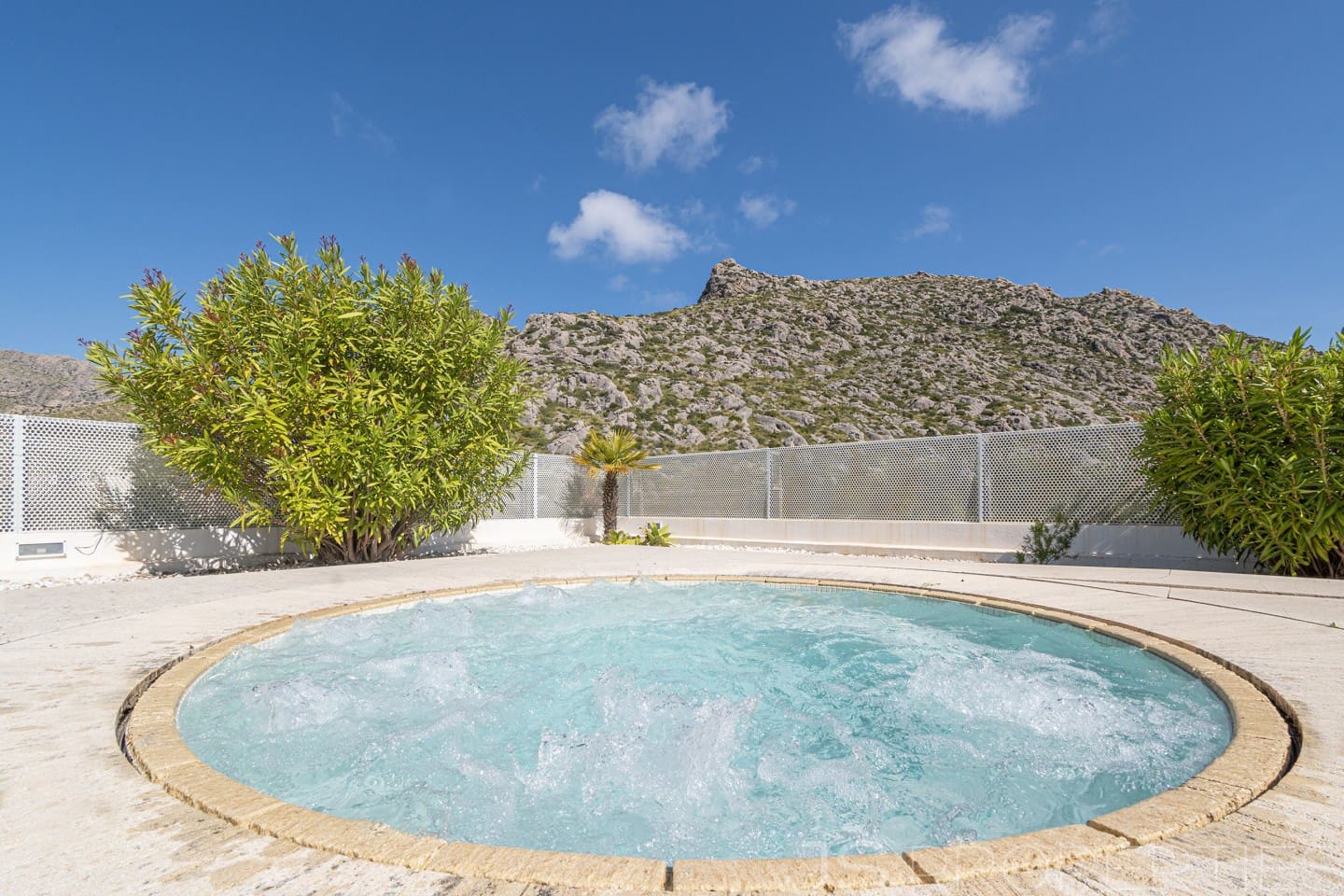4 soveværelse Lejlighed til salg i Pollensa / Pollenca med swimmingpool garage - € 2.275.000 (Ref: 9956490)