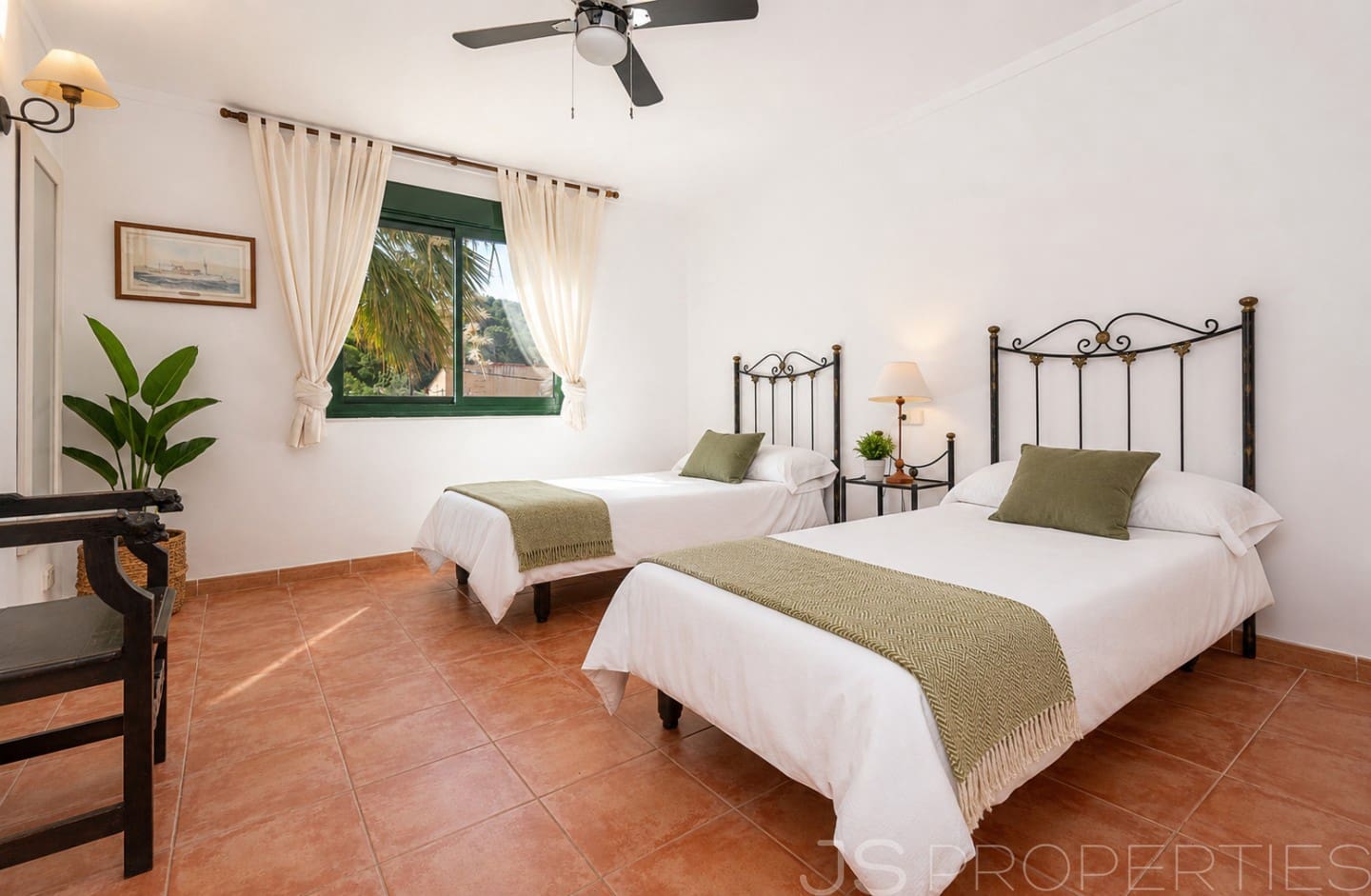 4 chambre Villa/Maison Semi-Mitoyenne à vendre à Cala San Vicente / Cala Sant Vicenc avec piscine - 790 000 € (Ref: 9965547)