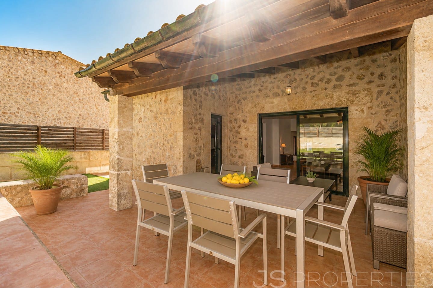 4 chambre Villa/Maison Semi-Mitoyenne à vendre à Cala San Vicente / Cala Sant Vicenc avec piscine - 790 000 € (Ref: 9965547)