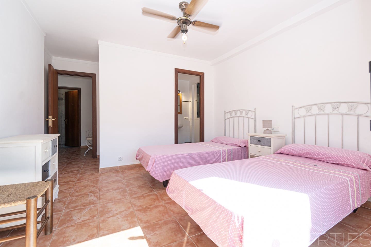 4 chambre Villa/Maison Semi-Mitoyenne à vendre à Cala San Vicente / Cala Sant Vicenc avec piscine - 790 000 € (Ref: 9965547)
