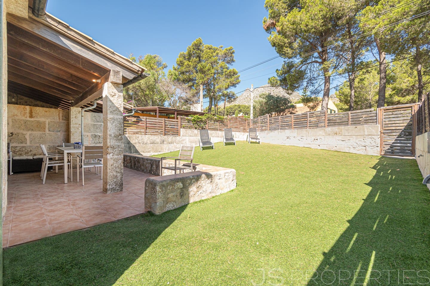 4 chambre Villa/Maison Semi-Mitoyenne à vendre à Cala San Vicente / Cala Sant Vicenc avec piscine - 790 000 € (Ref: 9965547)