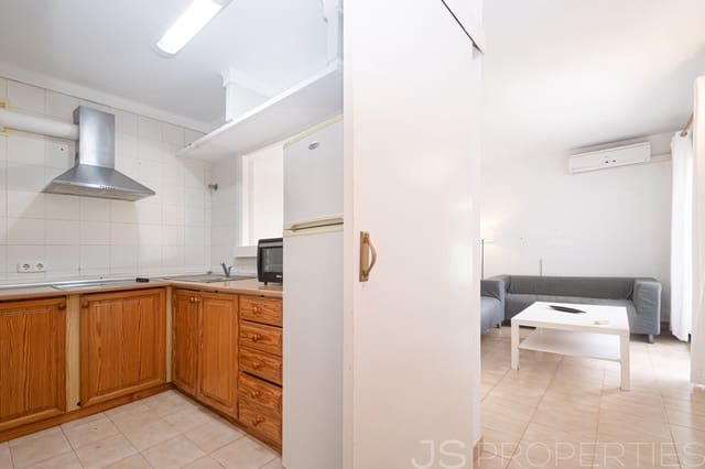 Apartamento de 2 habitaciones en Port de Pollença, Pollensa / Pollença en venta - 300.000 € (Ref: 9983211)