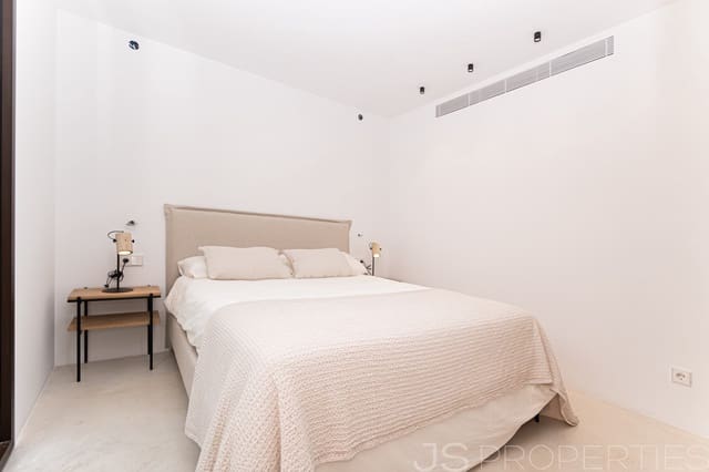 4 soverom Villa til salgs i Alcúdia med svømmebasseng garasje - € 3 500 000 (Ref: 9987132)