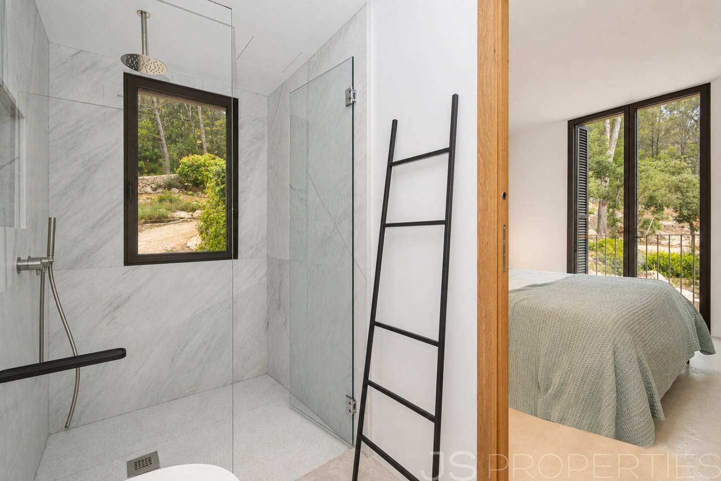 4 soverom Villa til salgs i Alcudia med svømmebasseng garasje - € 3 500 000 (Ref: 9987132)