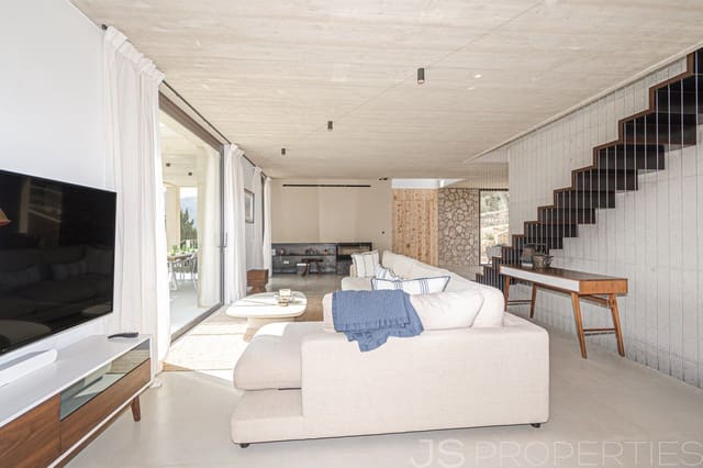 4 soverom Villa til salgs i Alcúdia med svømmebasseng garasje - € 3 500 000 (Ref: 9987132)