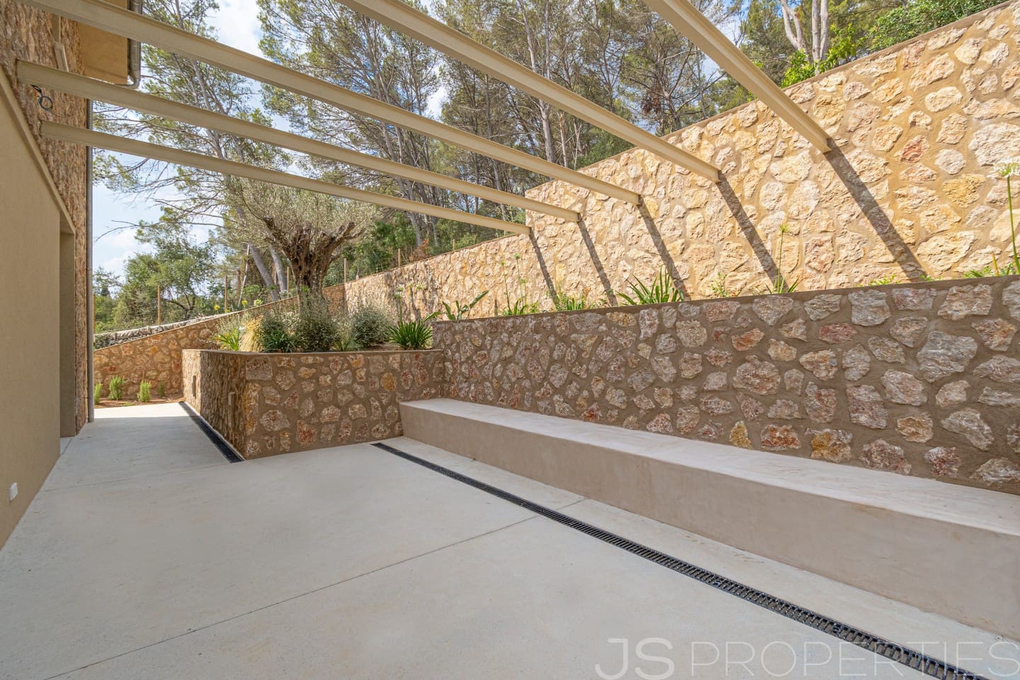4 soverom Villa til salgs i Alcudia med svømmebasseng garasje - € 3 500 000 (Ref: 9987132)