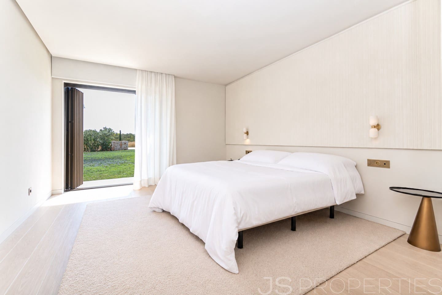 4 Zimmer Villa zu verkaufen in Cala Murada mit Pool Garage - 12.000.000 € (Ref: 9999452)