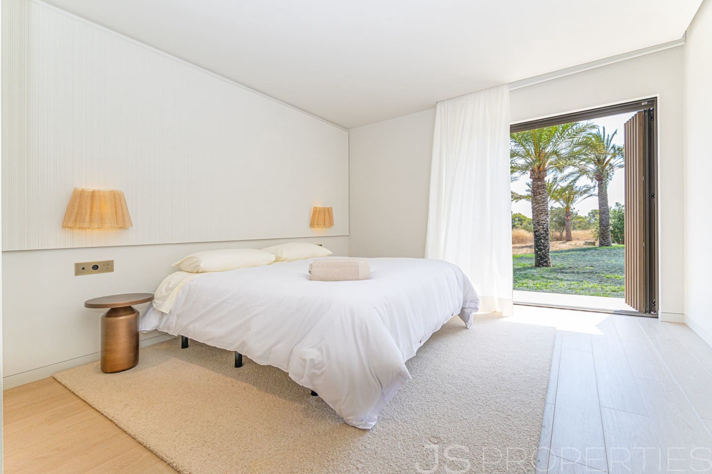 4 Zimmer Villa zu verkaufen in Cala Murada mit Pool Garage - 12.000.000 € (Ref: 9999452)