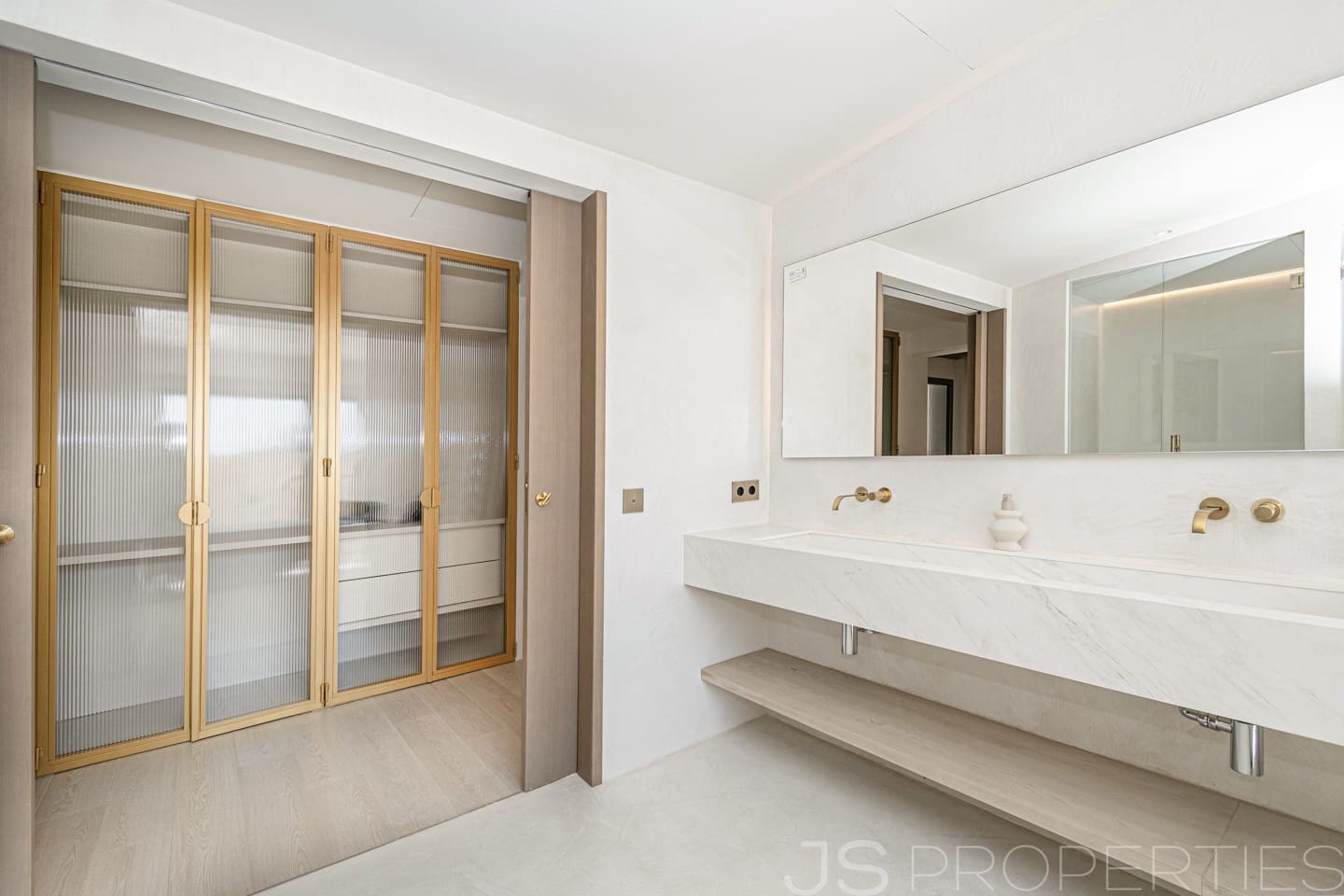 4 Zimmer Villa zu verkaufen in Cala Murada mit Pool Garage - 12.000.000 € (Ref: 9999452)