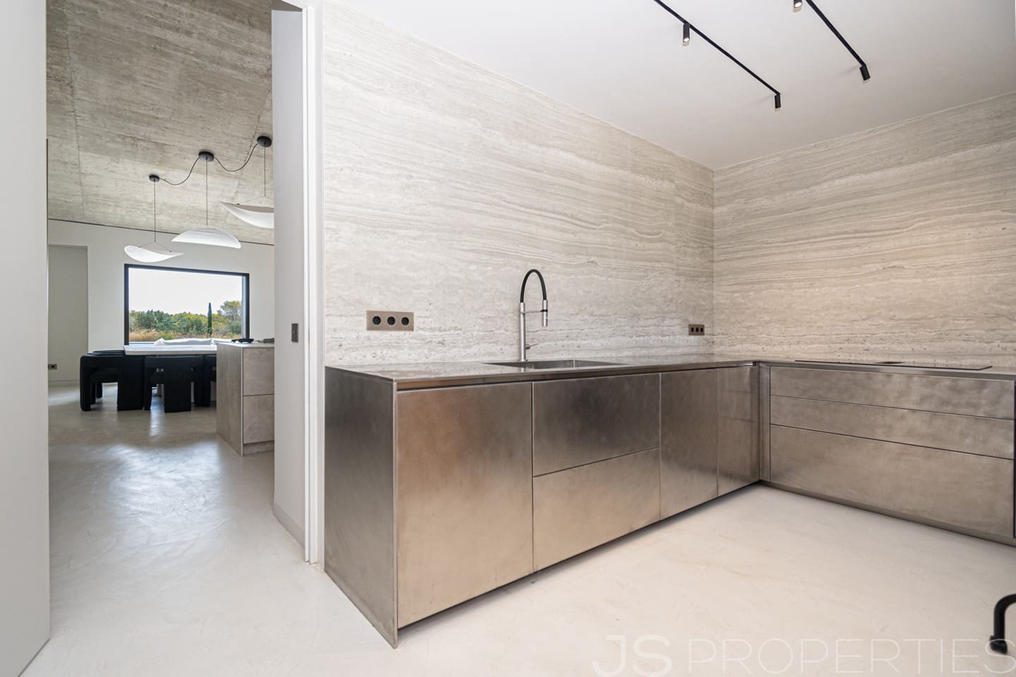 4 Zimmer Villa zu verkaufen in Cala Murada mit Pool Garage - 12.000.000 € (Ref: 9999452)
