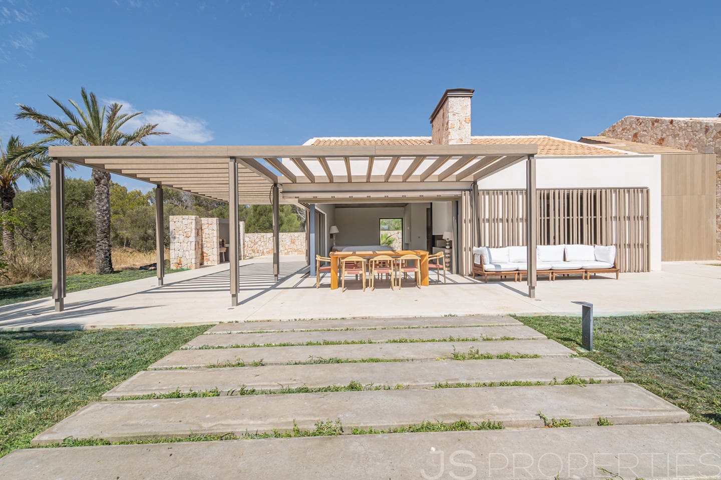 4 Zimmer Villa zu verkaufen in Cala Murada mit Pool Garage - 12.000.000 € (Ref: 9999452)