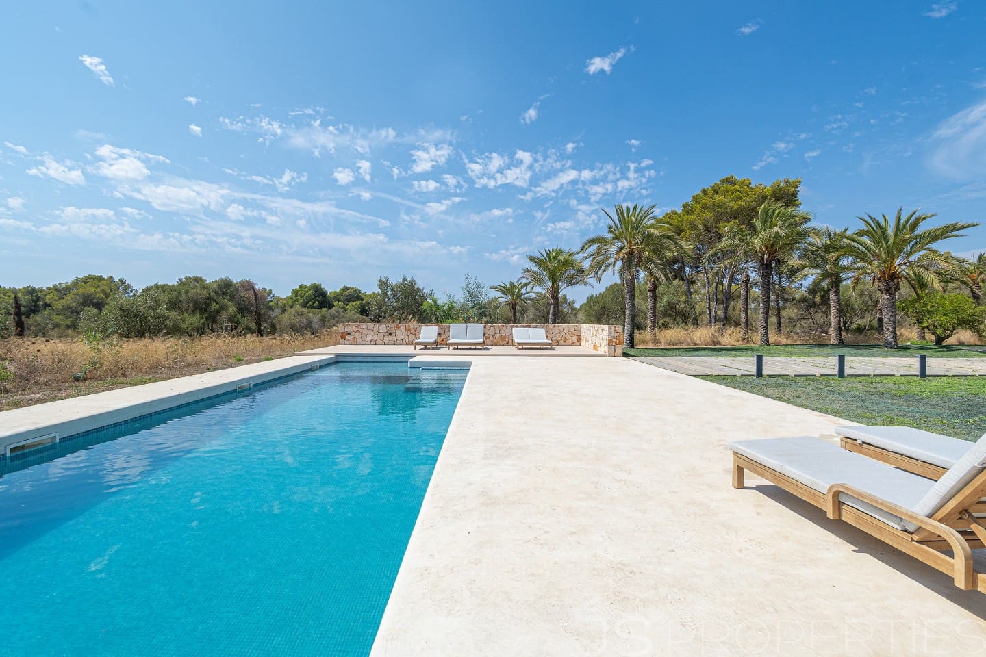 4 Zimmer Villa zu verkaufen in Cala Murada mit Pool Garage - 12.000.000 € (Ref: 9999452)