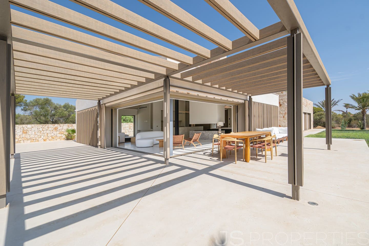 4 Zimmer Villa zu verkaufen in Cala Murada mit Pool Garage - 12.000.000 € (Ref: 9999452)