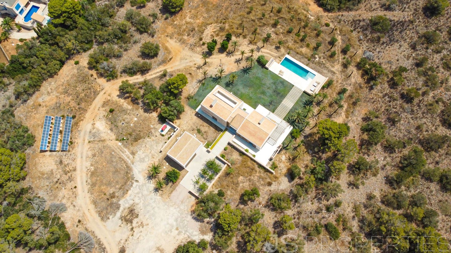 4 Zimmer Villa zu verkaufen in Cala Murada mit Pool Garage - 12.000.000 € (Ref: 9999452)