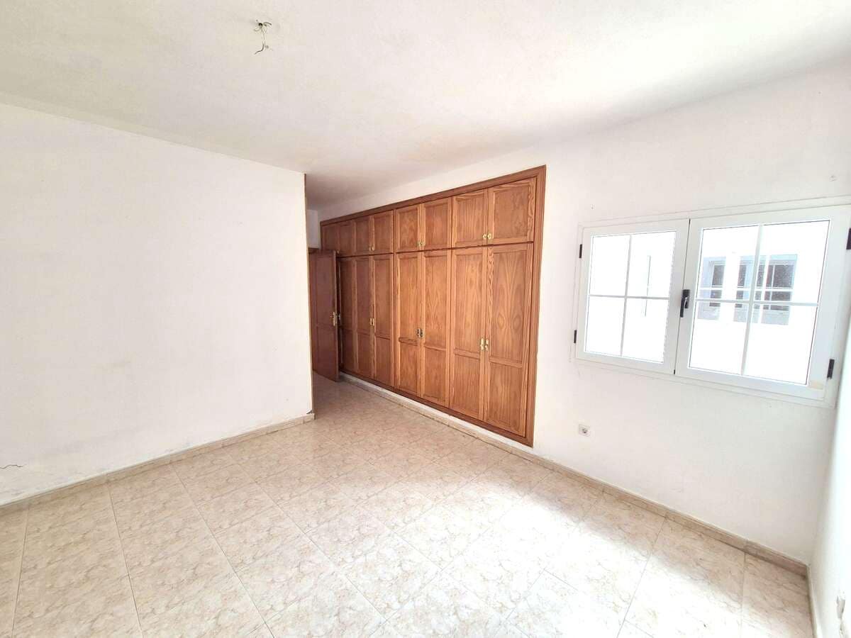 3 sypialnia Mieszkanie na sprzedaż w Arrecife - 195 000 € (Ref: 10002516)