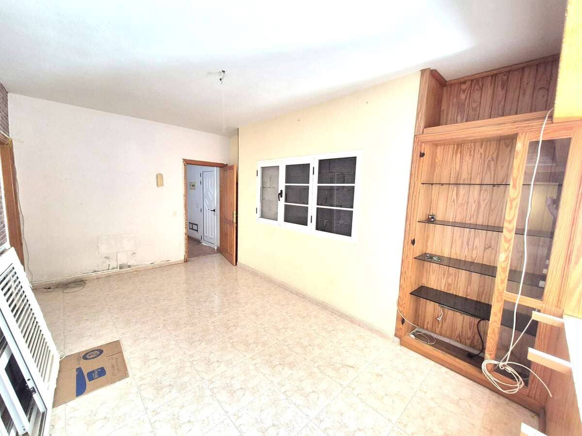 3 sypialnia Mieszkanie na sprzedaż w Arrecife - 195 000 € (Ref: 10002516)