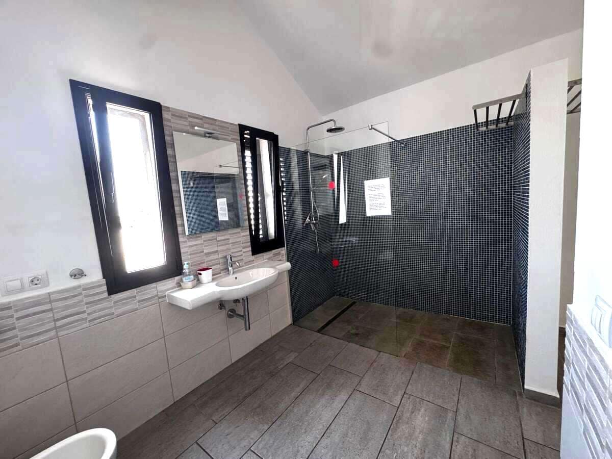 4 sypialnia Willa na sprzedaż w Playa Blanca z basenem garażem - 575 000 € (Ref: 10004932)
