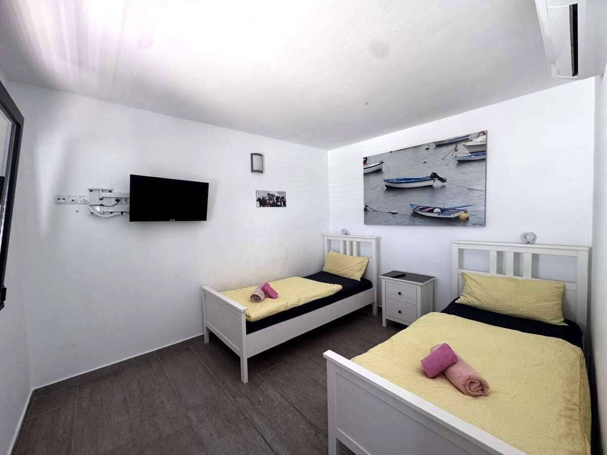 4 sypialnia Willa na sprzedaż w Playa Blanca z basenem garażem - 575 000 € (Ref: 10004932)