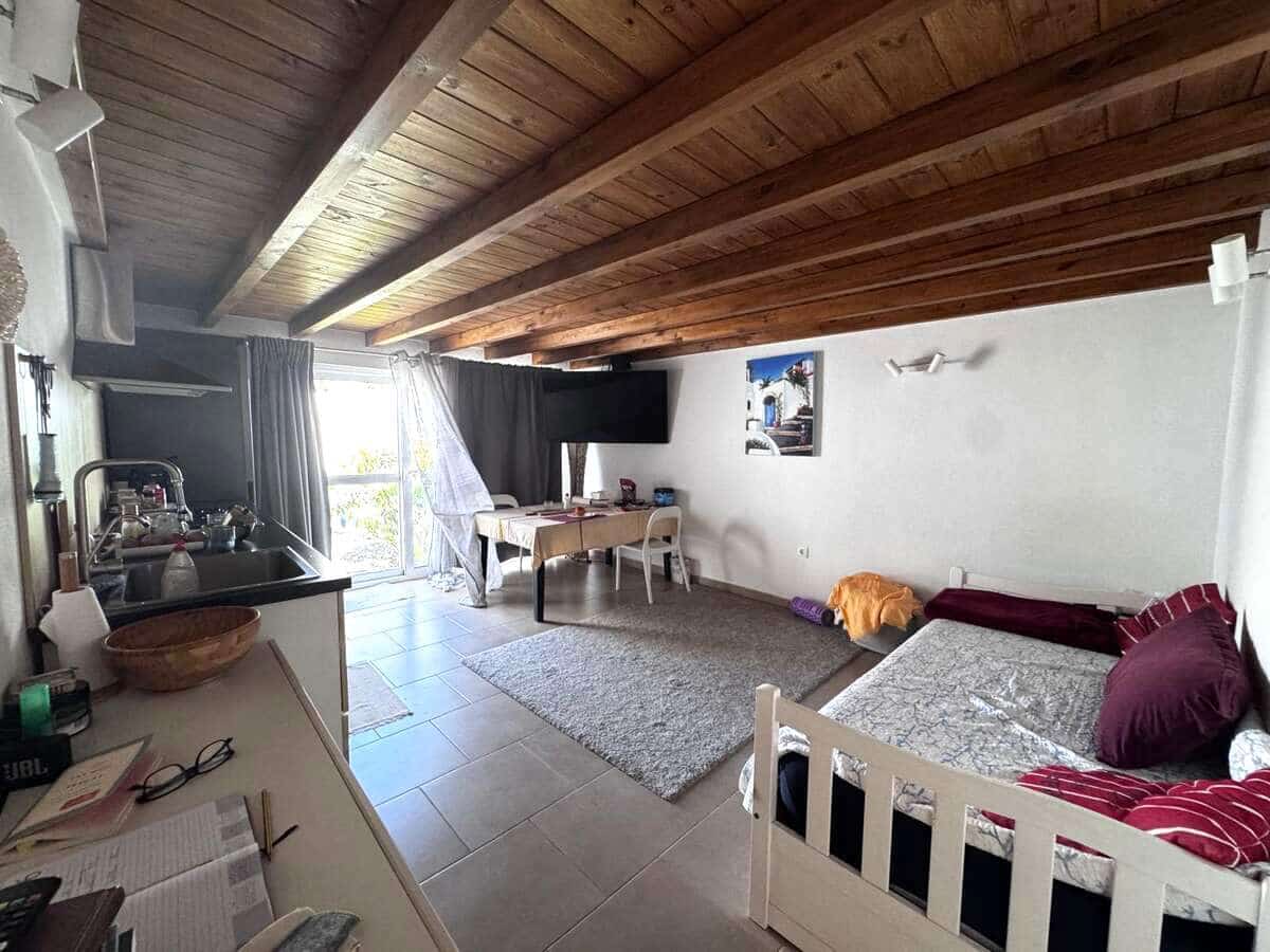 4 sypialnia Willa na sprzedaż w Playa Blanca z basenem garażem - 575 000 € (Ref: 10004932)