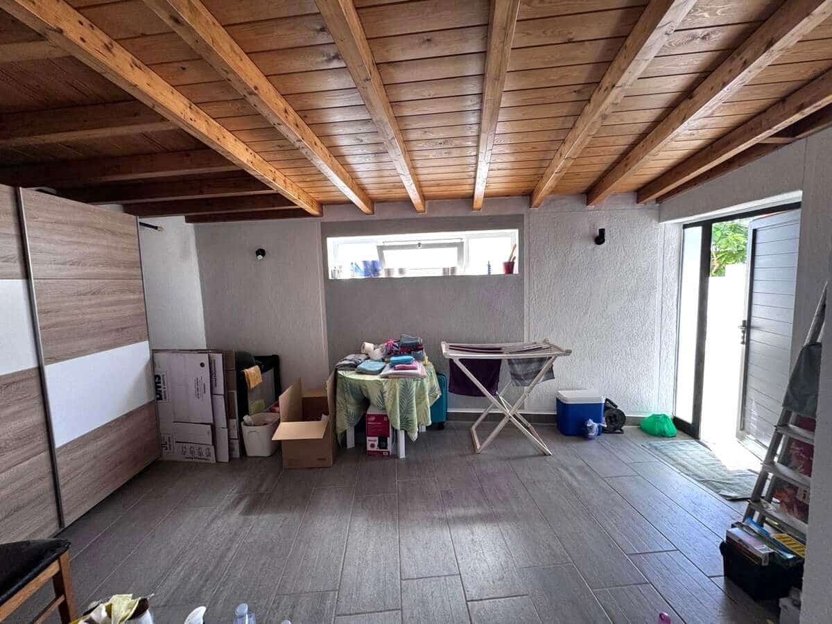 4 sypialnia Willa na sprzedaż w Playa Blanca z basenem garażem - 575 000 € (Ref: 10004932)