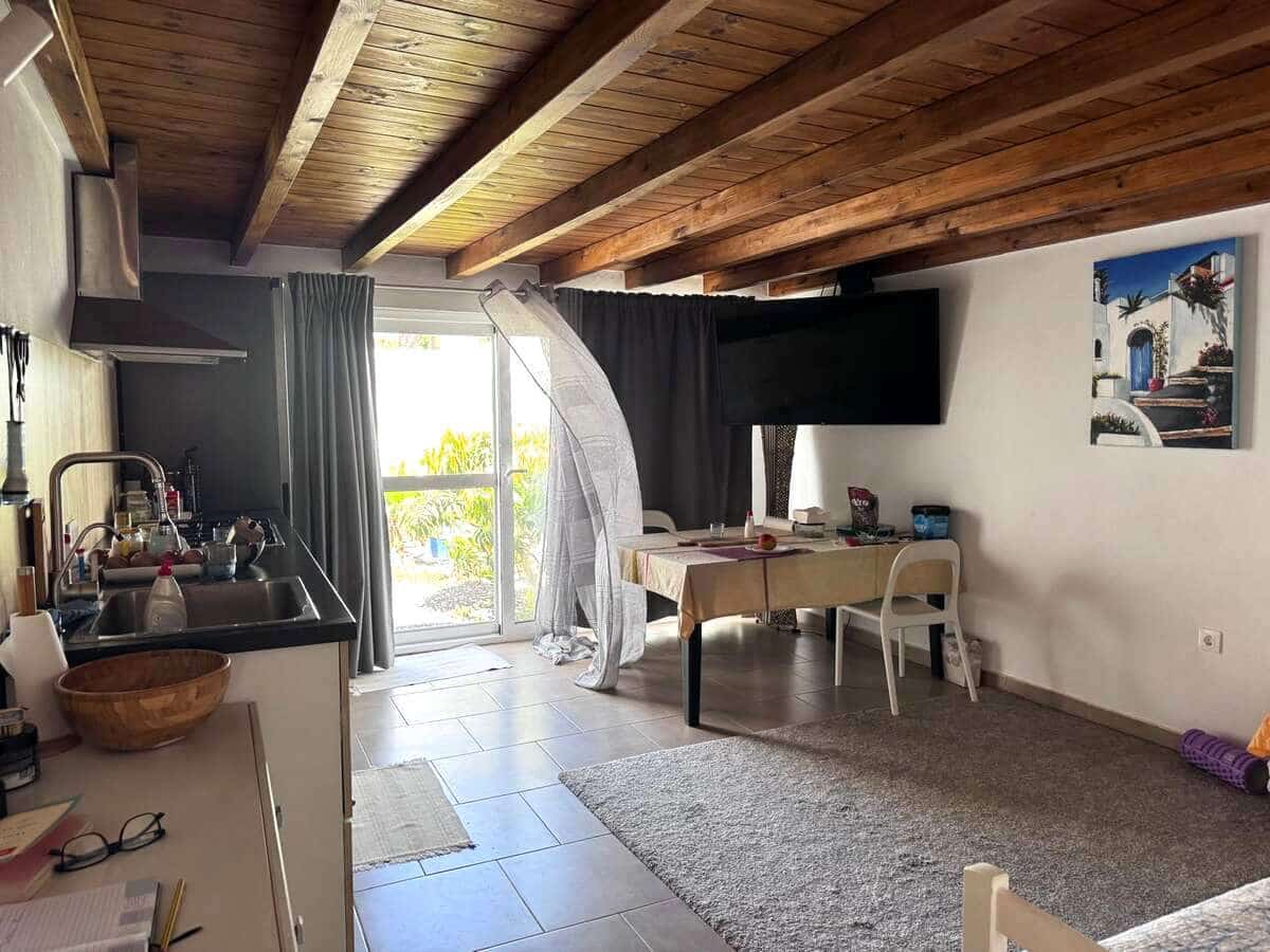 4 sypialnia Willa na sprzedaż w Playa Blanca z basenem garażem - 575 000 € (Ref: 10004932)