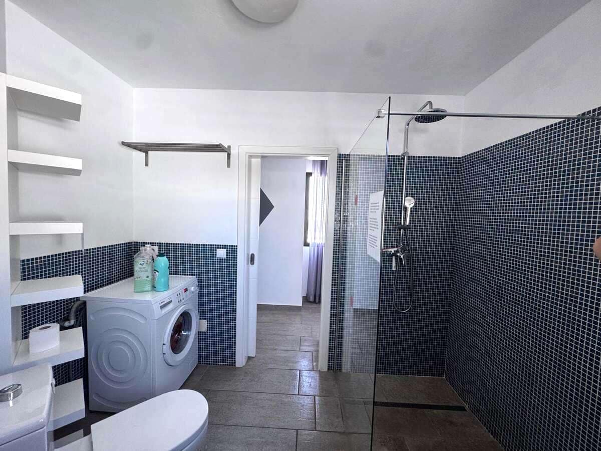 4 sypialnia Willa na sprzedaż w Playa Blanca z basenem garażem - 575 000 € (Ref: 10004932)